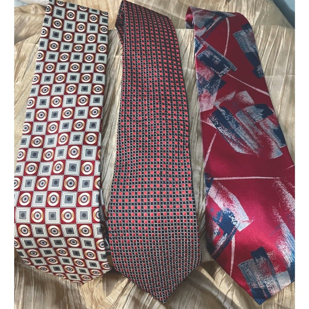 3 Men’s Ties Abstract Red Multicolor Chaps Oscar De La Renta Renzo Classic